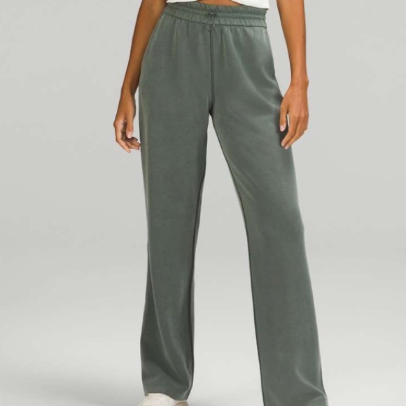 Lululemon High Rise Softstreme Pant - Picture 4 of 15